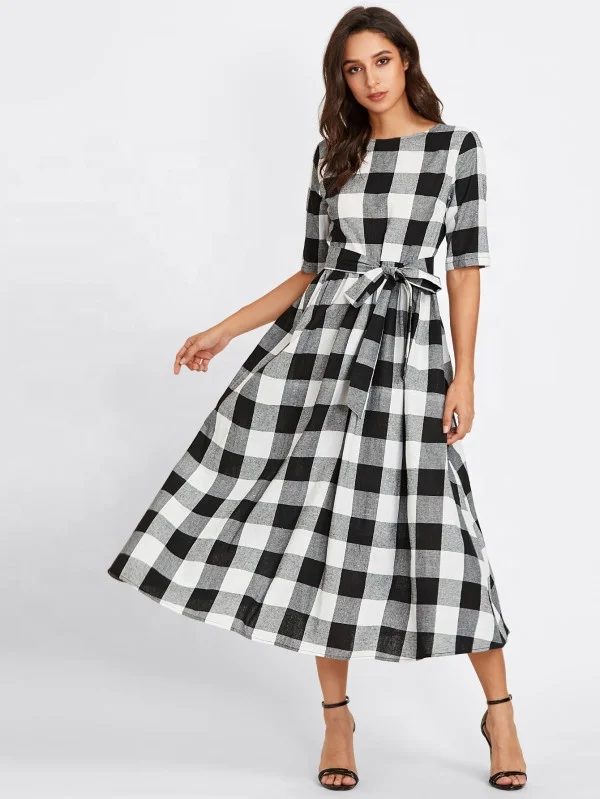 2022 Fashion Half Sleeve Black and Red Gingham Long Maxi Dress for Women