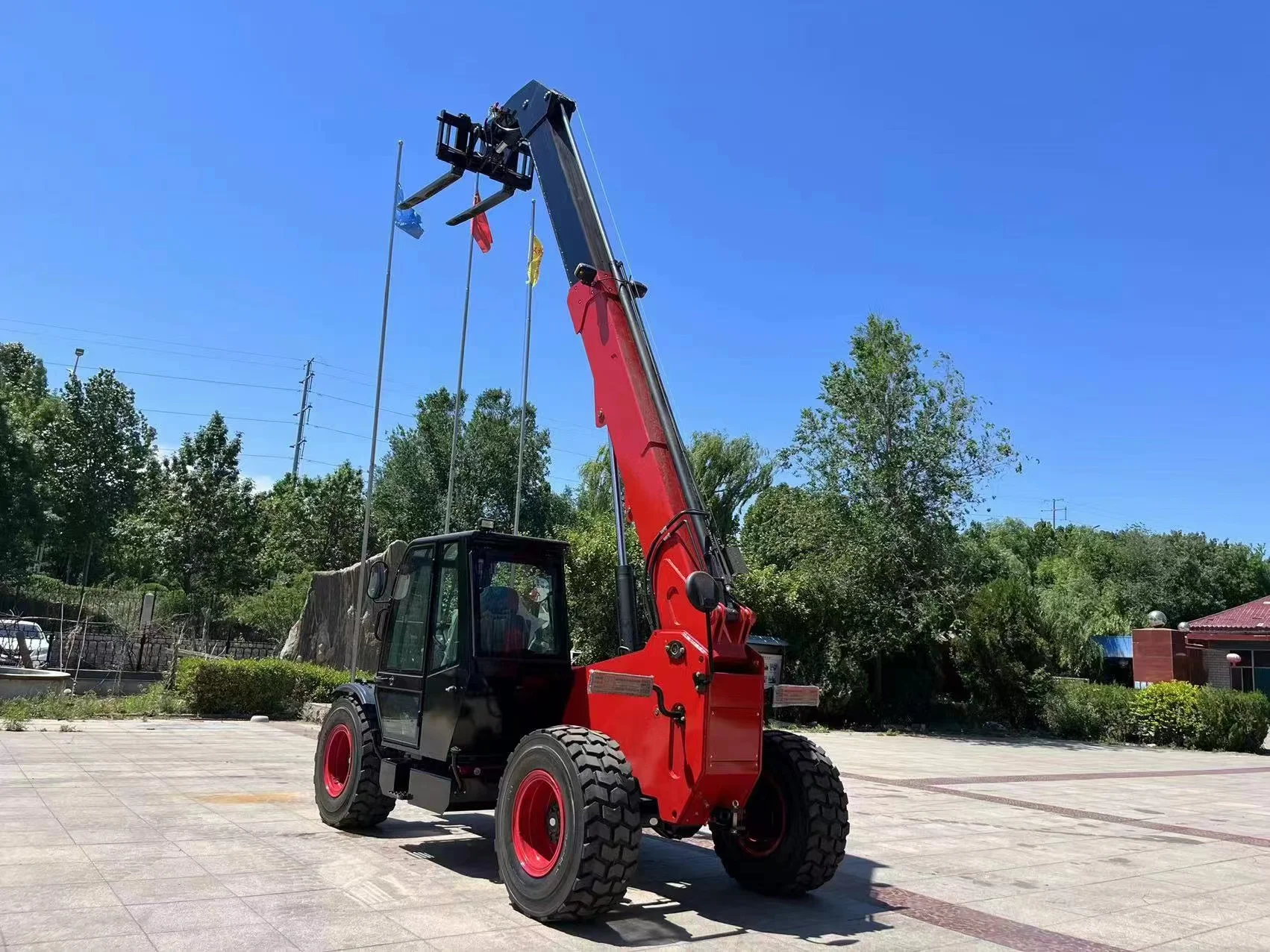 Hot Selling 4.5 Ton 4X4 Wheels Telescopic Telehandler 17M XC6-4517K Telescopic Forklift