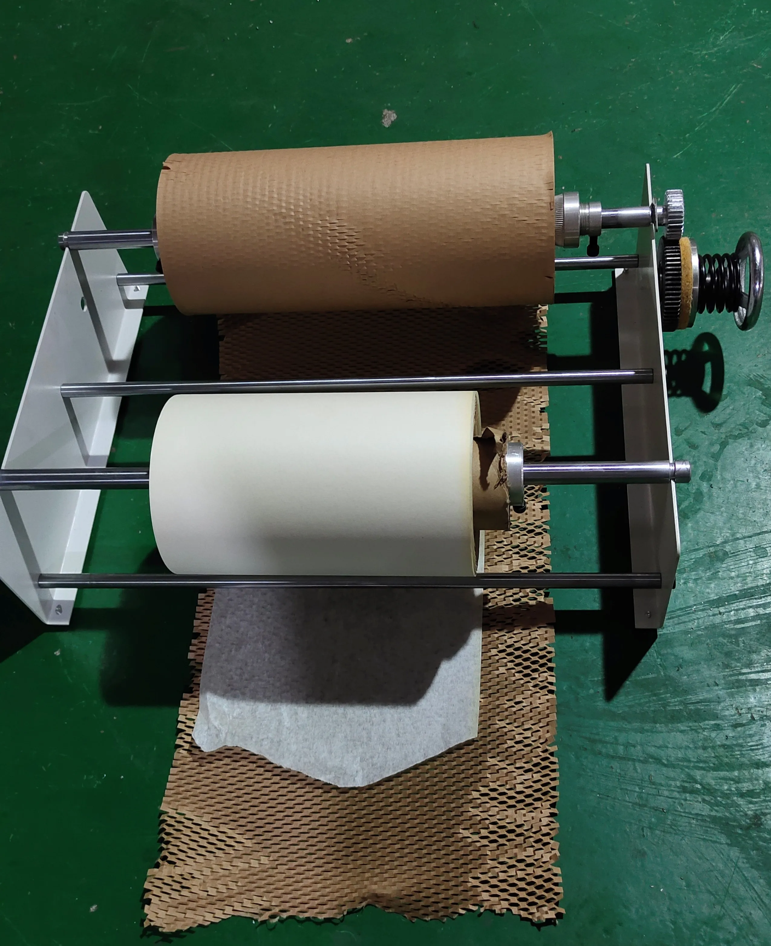 High Speed Expands Honeycomb Paper Wrap Dispenser Machine Auxiliary Equipment Convenient Honeycomb Paper Cutting Machine