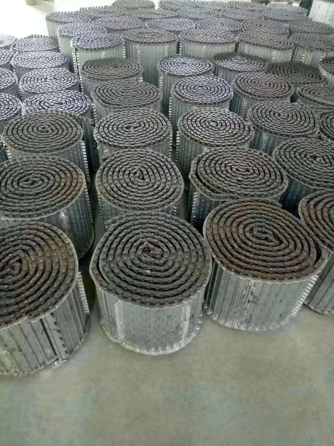 Conveyor Metal Plate chain belt For Convey Heavy Loads with sprocket