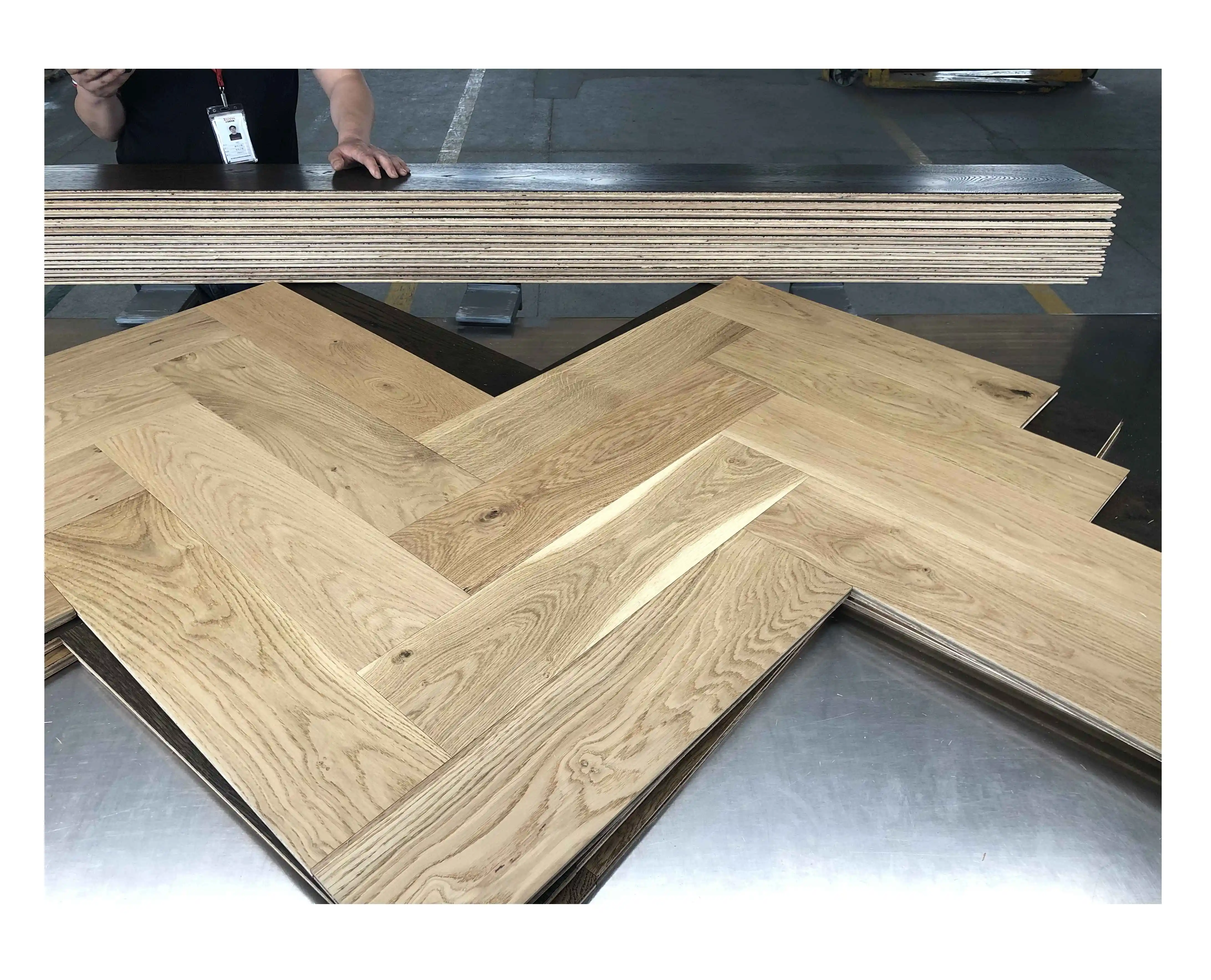 New Product Herringbone oak parquet wood flooring
