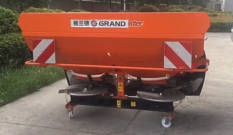 farm machinery tractor mounted  900L manure fertilizer spreader