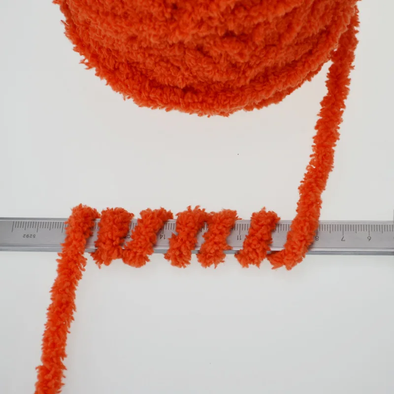 Super Soft Towel Yarn Fancy Fur Yarn Super Warm Puffy Chenille Yarn Hand-Weaved Coral Fleece Lint