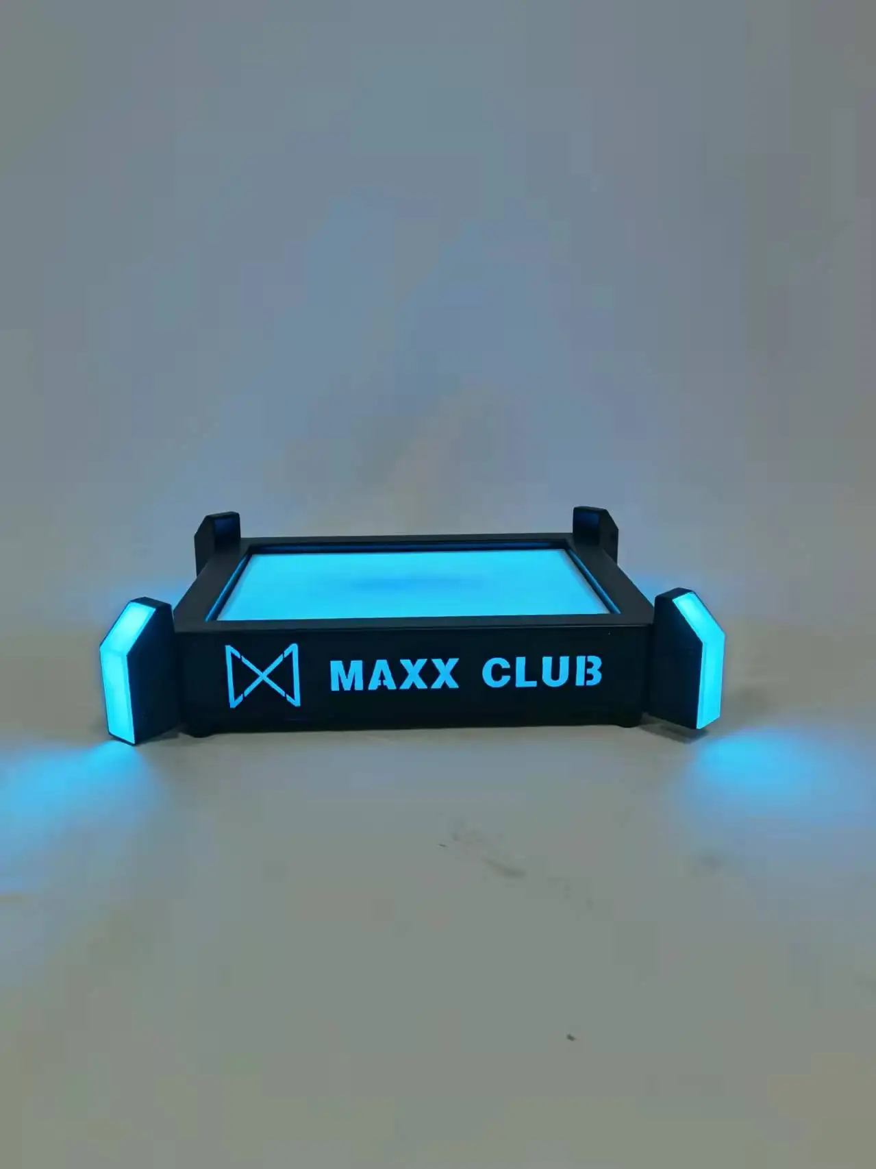 Club bar beer wine bottles plastic rechargeable colorful customized logo led light bottles display glorifiers