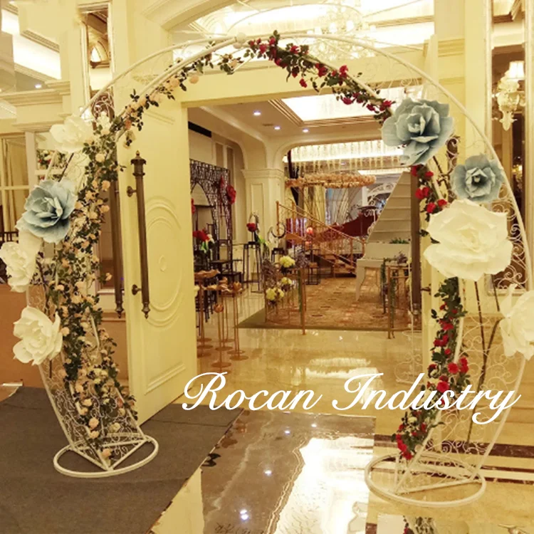 Wedding Arches Outdoor Wedding Stage Layout Crescent Moon Gate Party Background Shelf White Gold Road Lead Backdrop
