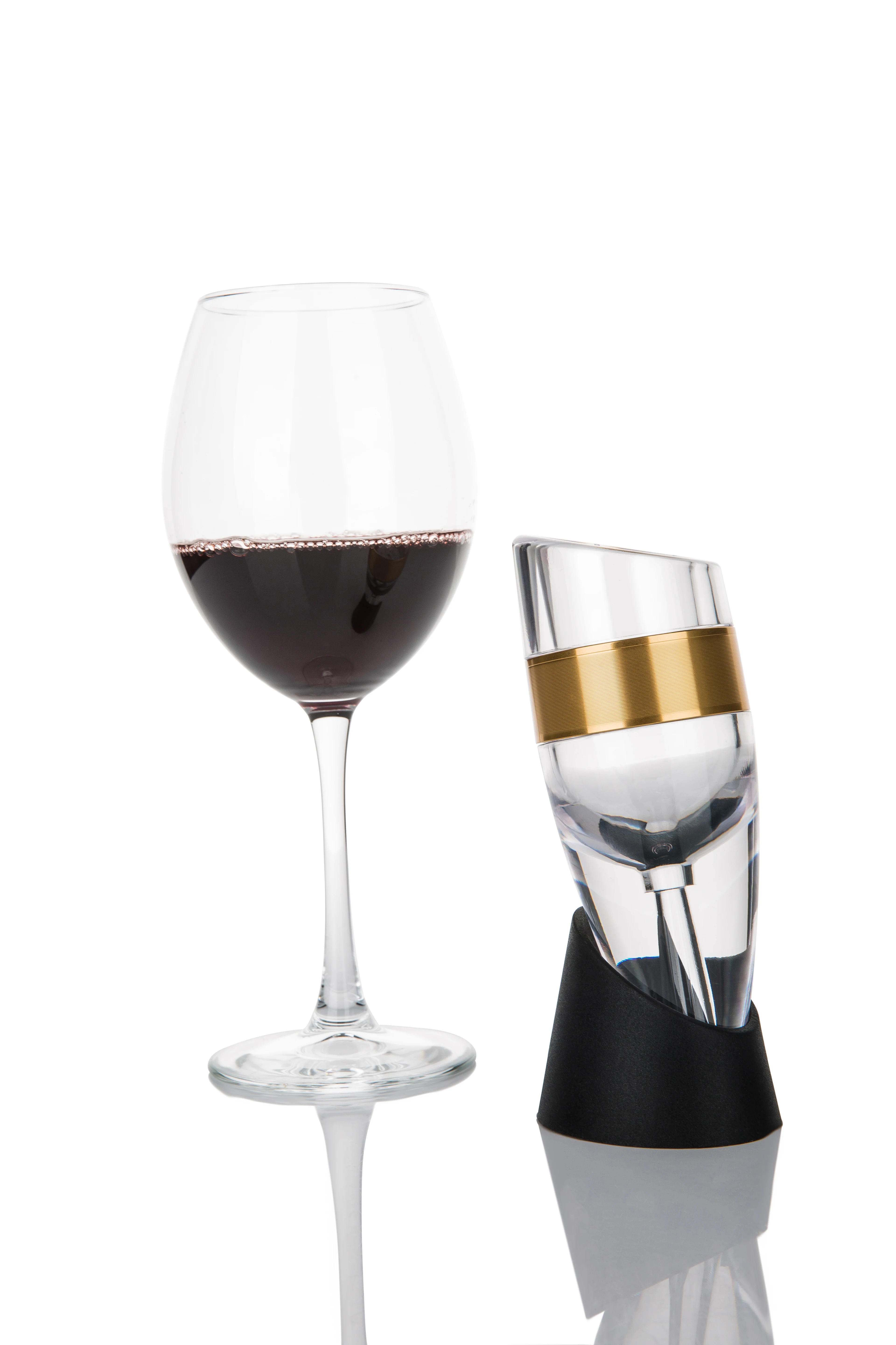 Newest Black Wine Aerator Pourer And Decanter with Unique Aeration Qualities Includes No-Drip Base