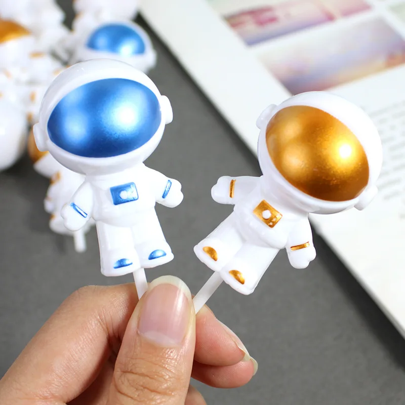 Wholesale Manufacturer Directly Lollipop Children Snack Food Confectionery And Sweets Mixed Fruit Flavor Astronaut Toy Candy