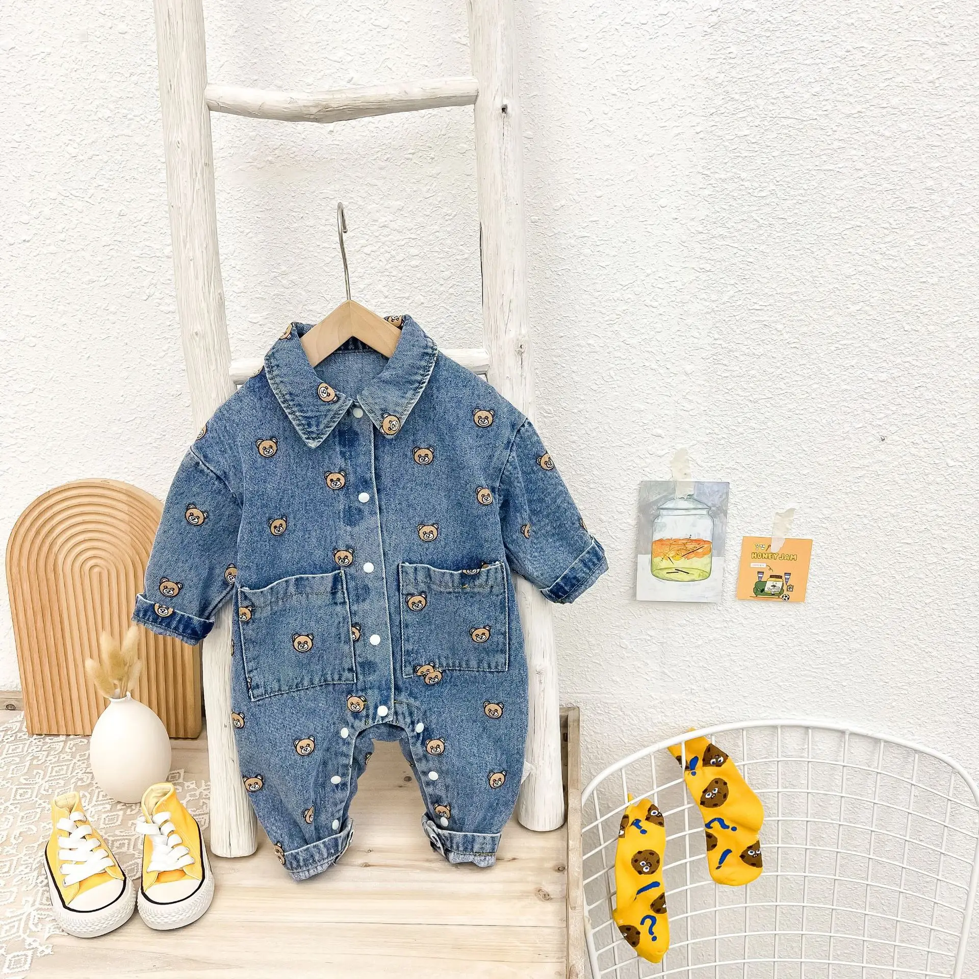 Fashion Autumn Baby Clothes Infant Boys Denim Rompers Front Pocket Toddler Girls Jumpsuits Bear Pattern
