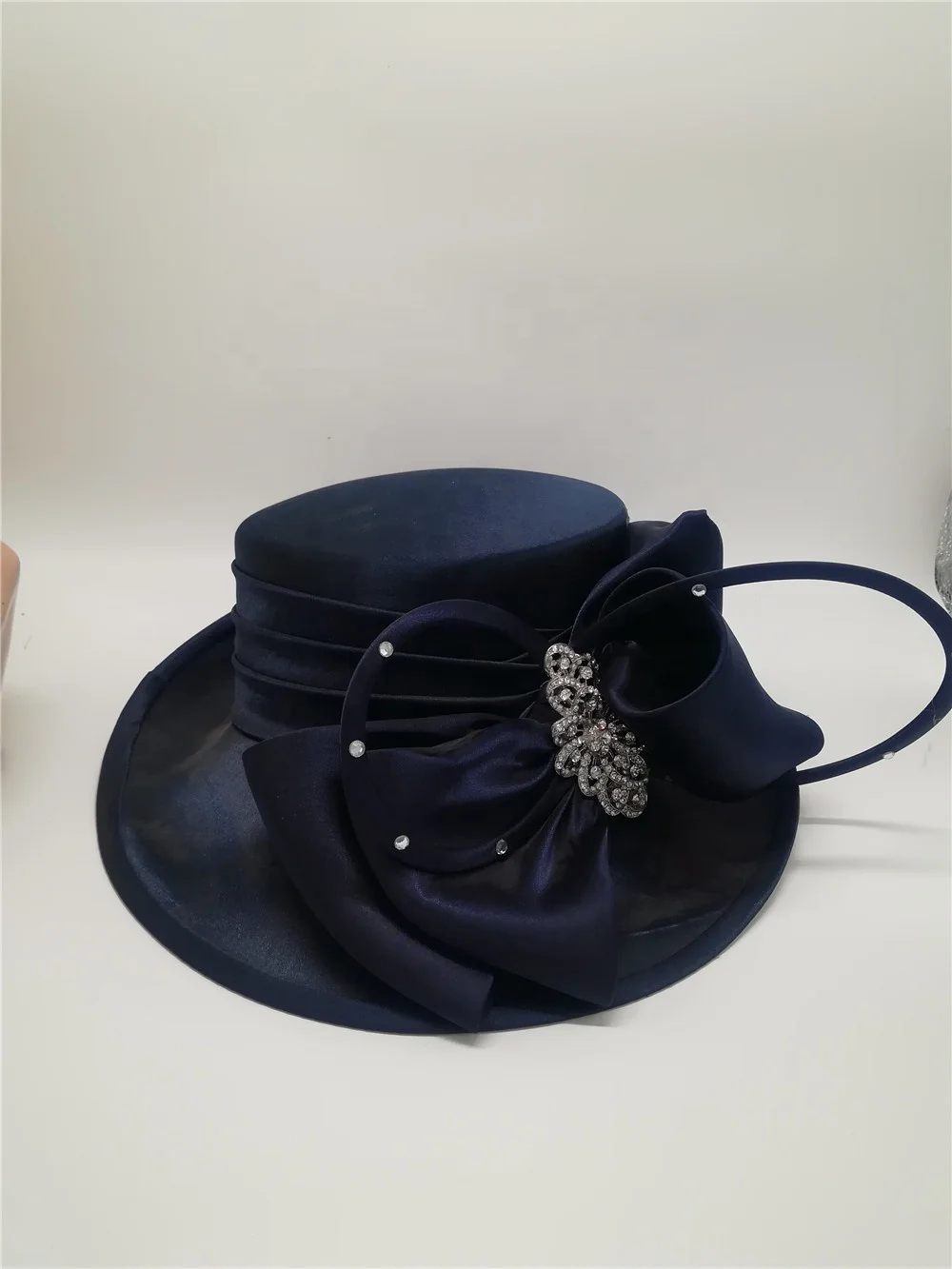 Фетровый кейс из атласа, усиленный королевский клуб, особенно популярные модные широкие поля, для официальных вечеринок, для леди, для церкви, новые элегантные женские шляпы