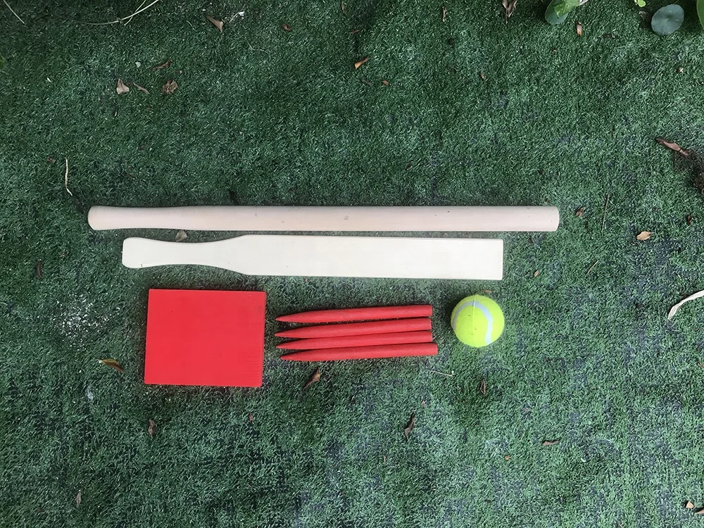Cost-effective Cricket Bat Wooden Cricket Bat Cricket Ball for Sports