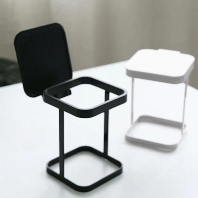 Household mini desktop trash can kitchen living room dressing table creative wrought iron small trash can with lid