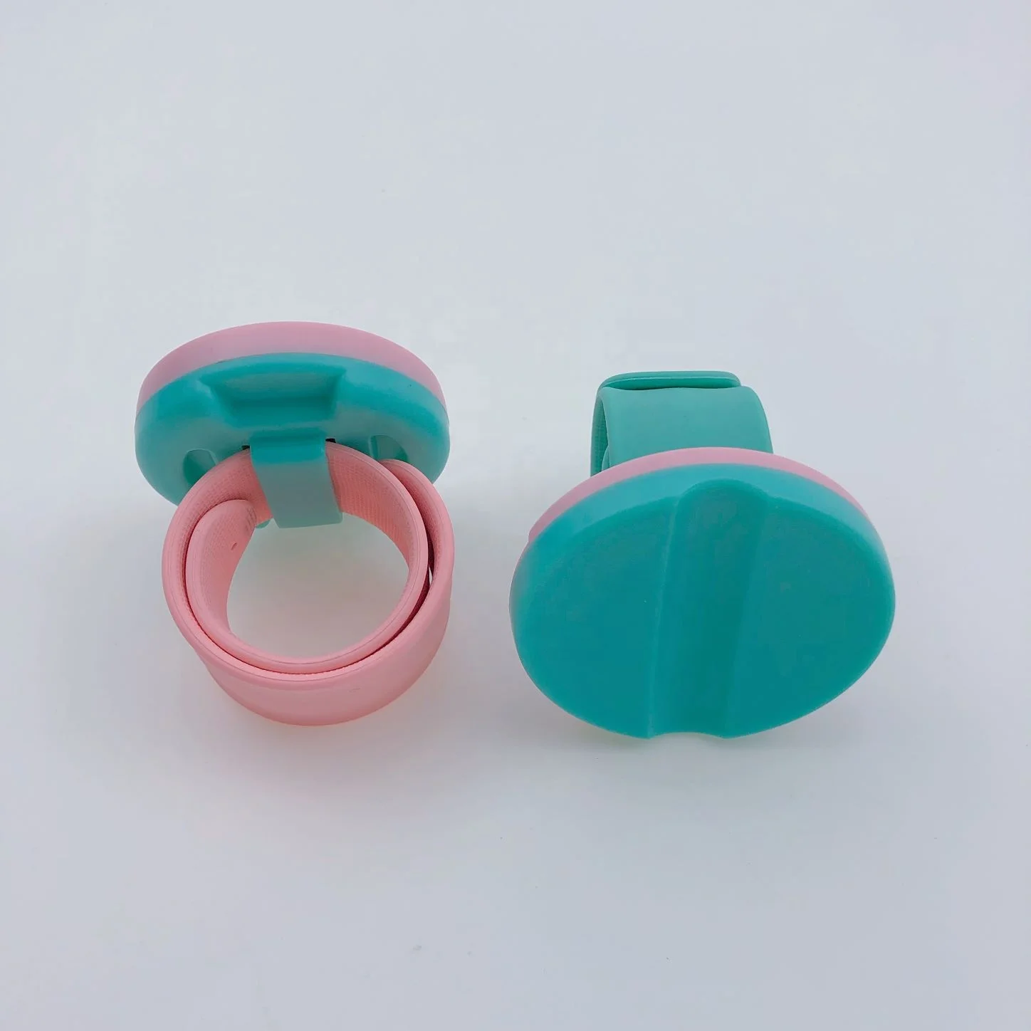 Magnetic Suction Disc with 40 Pieces Sewing Pins Wrist Sewing Pincushion for Hand Sewing Supplies