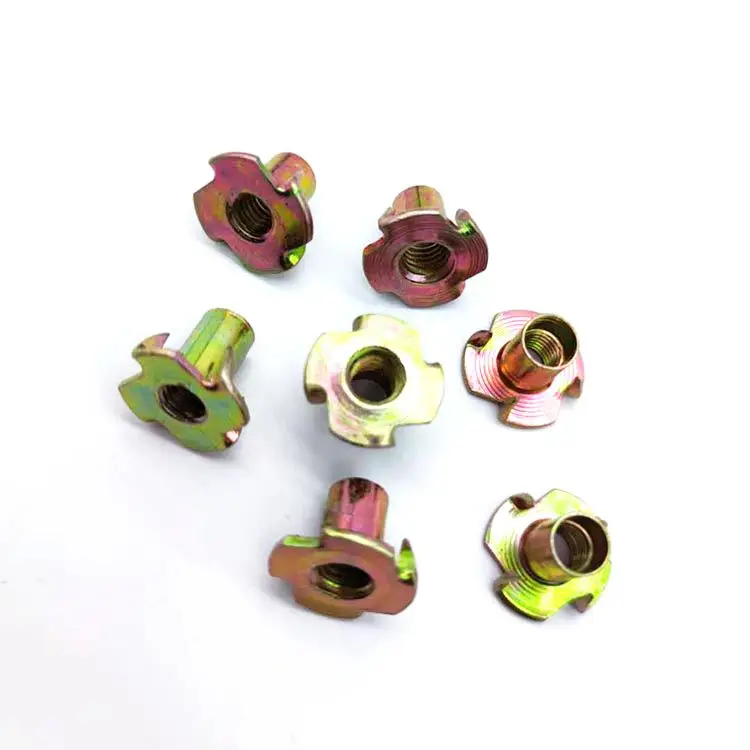 Изготовленная на заказ фурнитура из нержавеющей стали оцинкованная Четыре Зубца Т Гайка M8