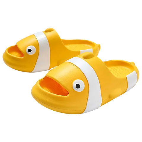 Trend simulation cute clown fish Cool Slippers soft light spring and summer Indoor Outdoor Bath slippers