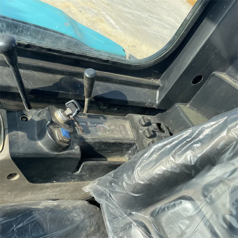 Красивая цена подержанный экскаватор Kobelco SK55sr 5 тонн 60 75 120 для продажи