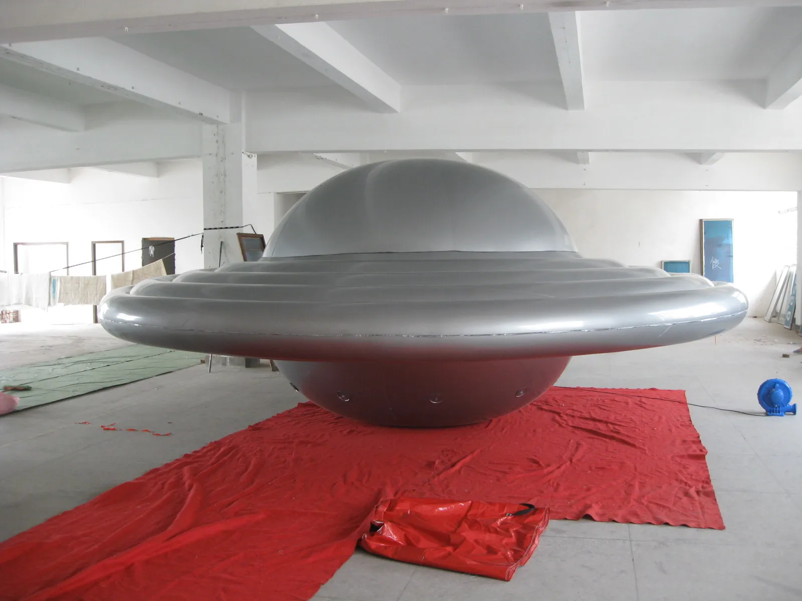 Outdoor Advertising Inflatable UFO Balloon Custom Inflatable UFO Helium Flying Saucer Balloon for Parade Party Event