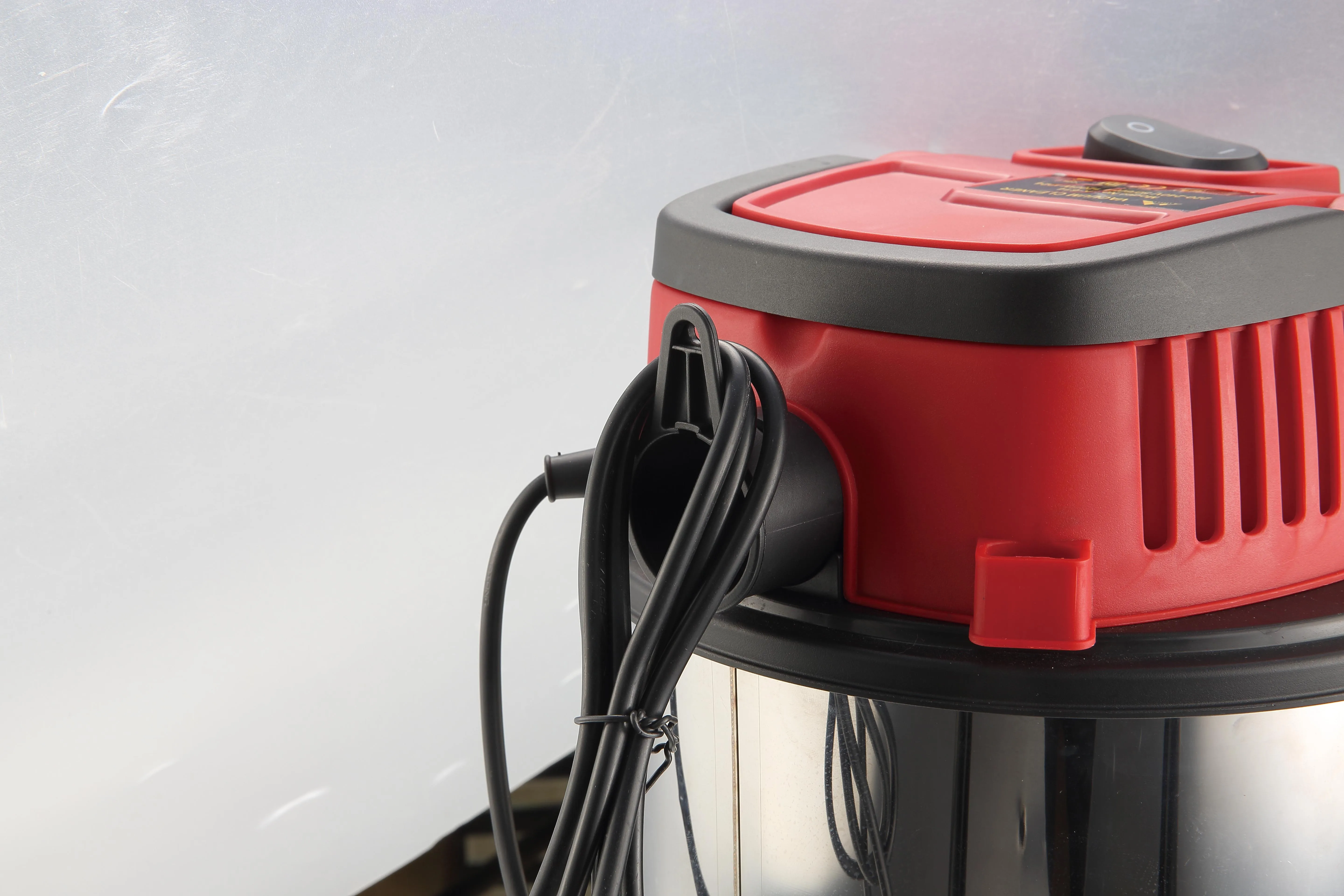 800W/1200W Electric Drum Wet and Dry Hoover Vacuum Cleaners Cyclone Technology with Blower Function Metal Tank Color Box