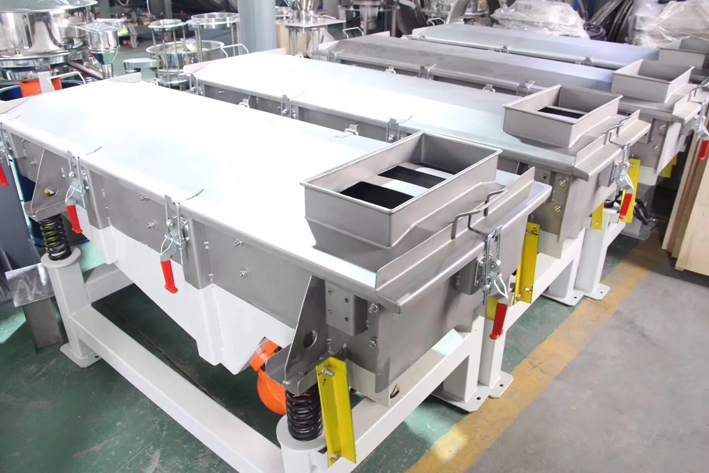 Linear Screening Machine linear Vibrating Screen In Paper Making silica Sand Linear Vibration Screen Equipments