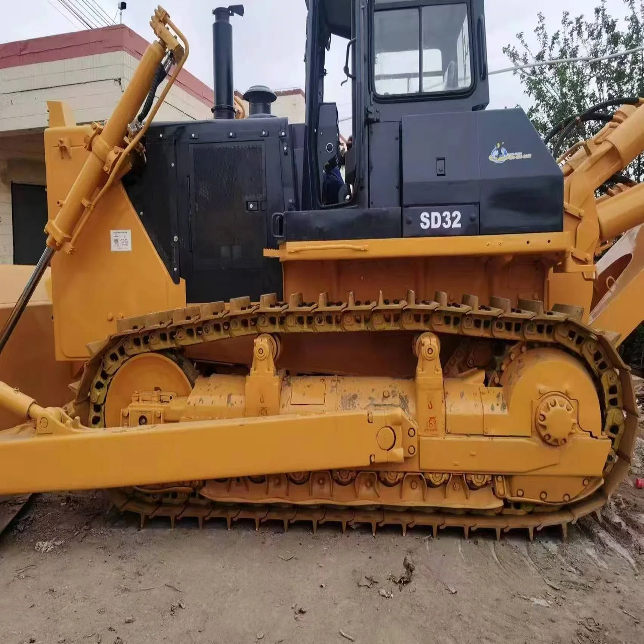 Бульдозеры shantui SD32 б/у Б/у Shantui SD 32 SD22 на складе для продажи