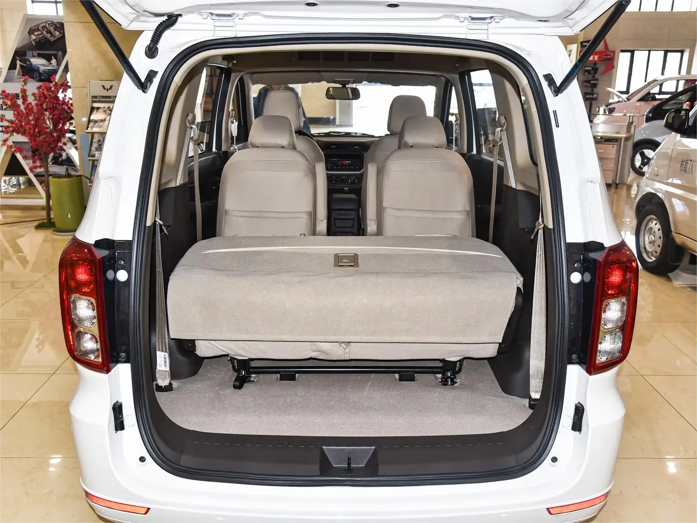 Wuling Hongguang 2021 1.5L modified S standard electric power assist LAR for wuling mpv low cost for sale