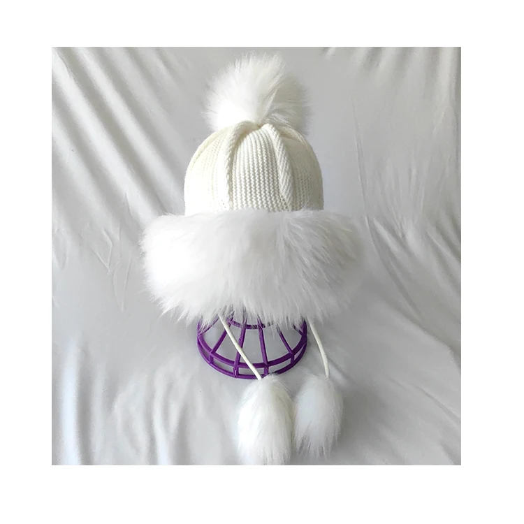 The factory supplies artificial wool cold-proof noble hair ball warm children knitted hat