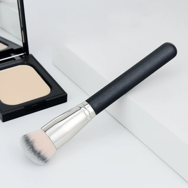 High Quality Cosmetic Foundation Brush Bamboo Wood Aluminium Tube Kabuki Custom Logo Foundation Infused Makeup Brush