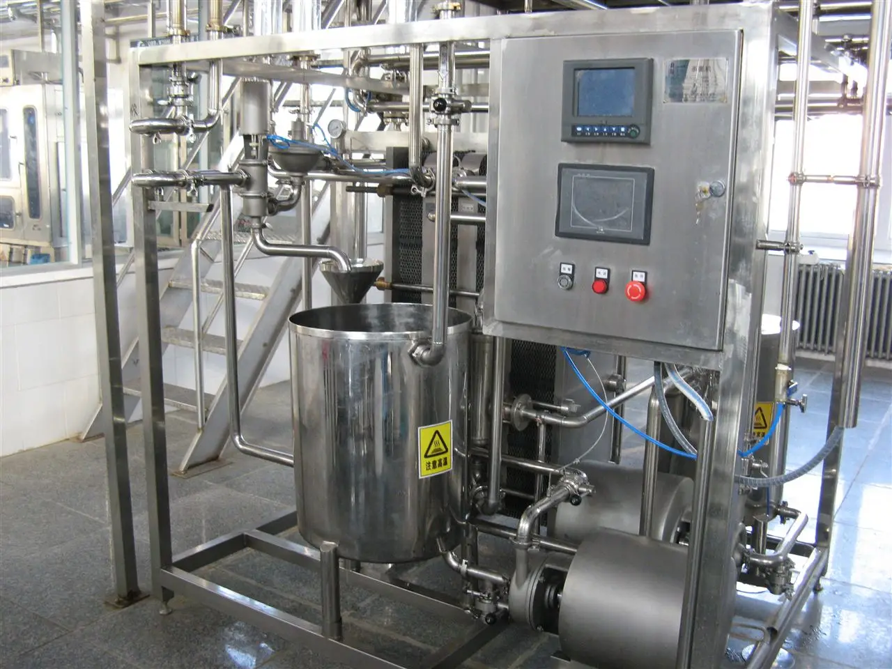 Flash pasteurizing machine for beer juice