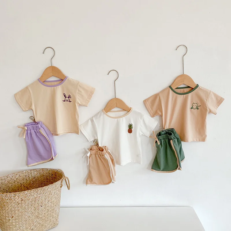 Y107066 2021 г. Новая летняя одежда для малышей Одежда для маленьких мальчиков и девочек топы с короткими рукавами и принтом, футболка + шорты штаны Одежда