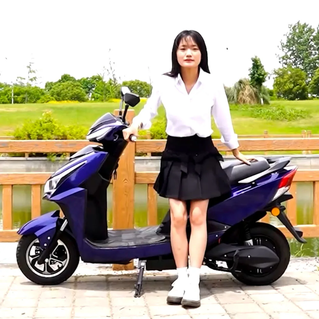 CKD SKD 10/12inch classic electric moped scooter 600/800W 50km/h speed 2 wheel eec lucky electric motorcycle