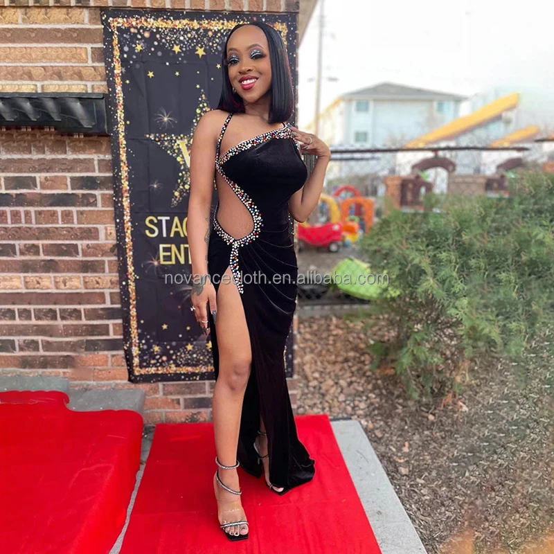 Женское вечернее платье с блестками элегантное черное вырезами и высоким разрезом для матери невесты