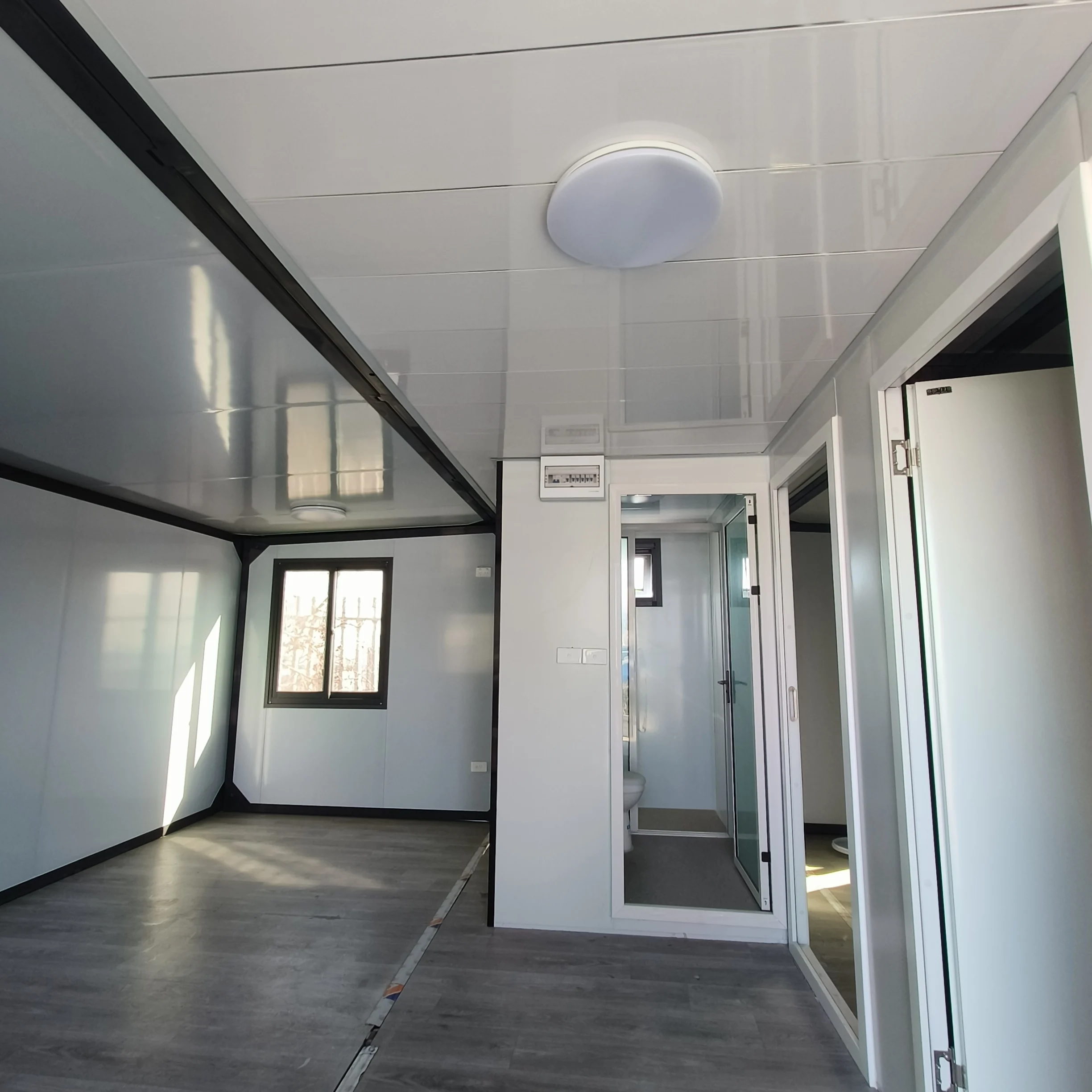 Quickly Build 20ft Container House for Temporary Housing Yellow Wood Grain Decoration for Restaurant Chinese Apartment Farmhouse