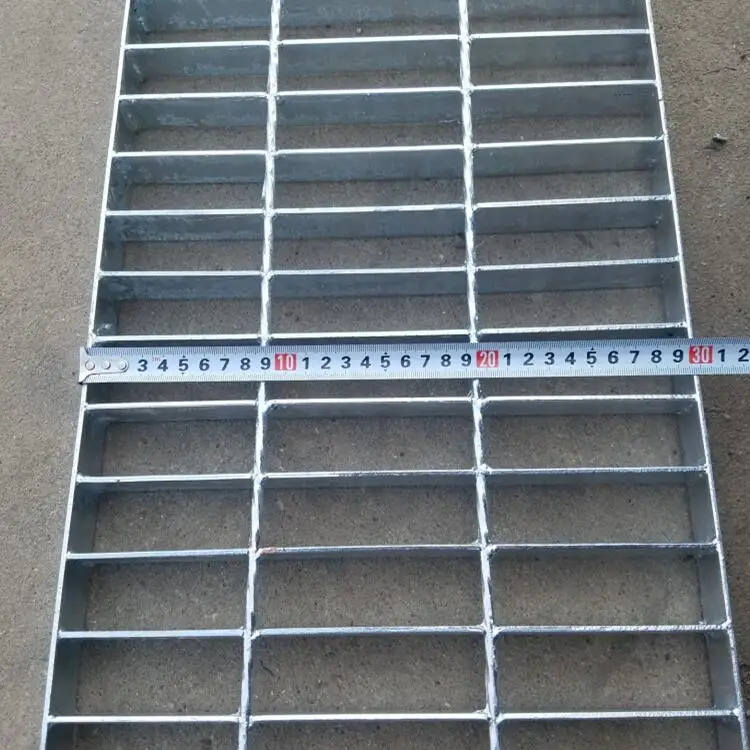 Building Material Hot dipped Galvanized Aluminum Stainless Steel Grating For Trench Cover or Foot Plate