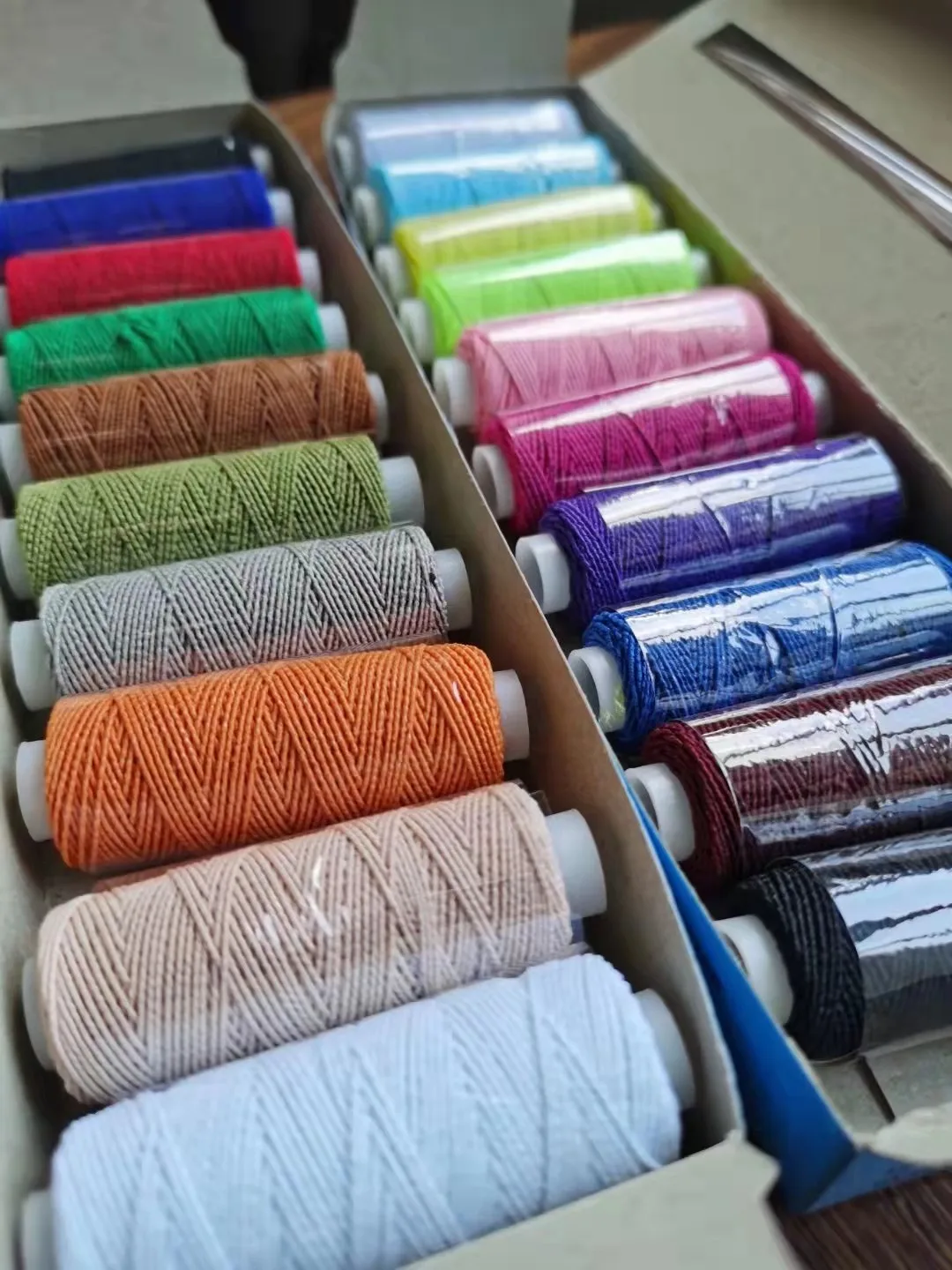 100% Polyester Metal Wire Sewing Overlock Thread 40/2 for Clothing Accessories