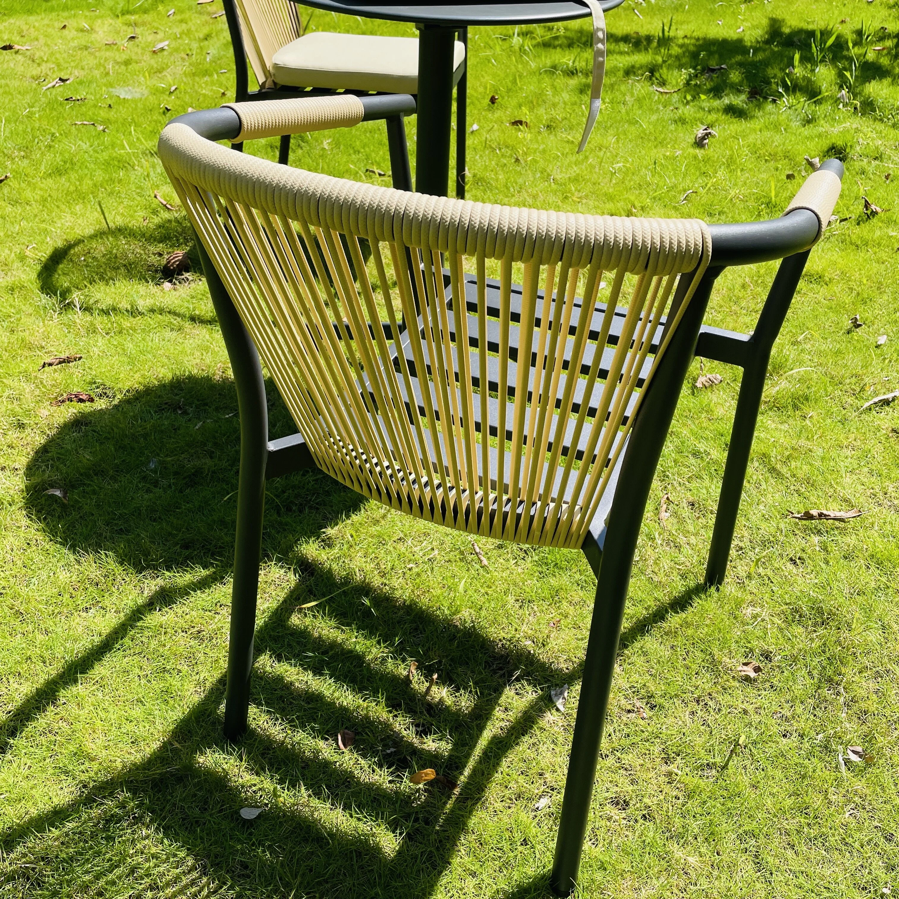 Modern New Patio Garden Outdoor Furniture Aluminum Rope Dining Chairs And Table  Hotel Villa Cafe Restaurant Stackable Chairs