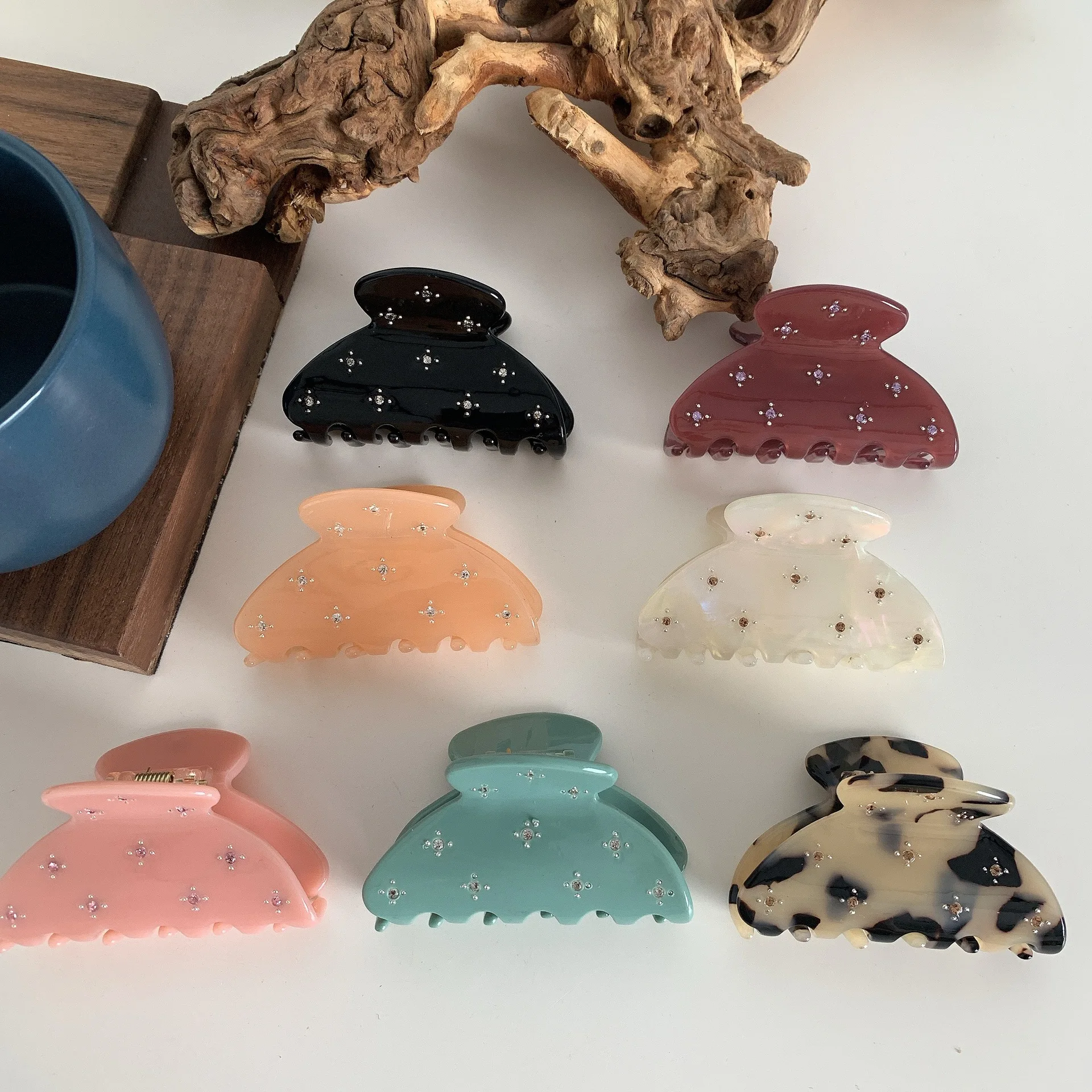 Custom france cute cellulose acetate 6cm star hair claw clips small round rhinestone hair claws for girl