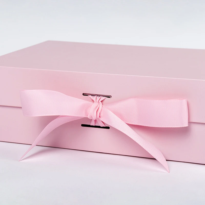 Wholesale 1200g pink white black cardboard paper wedding favour invite boxes luxury simple wedding dress boxes with custom logo