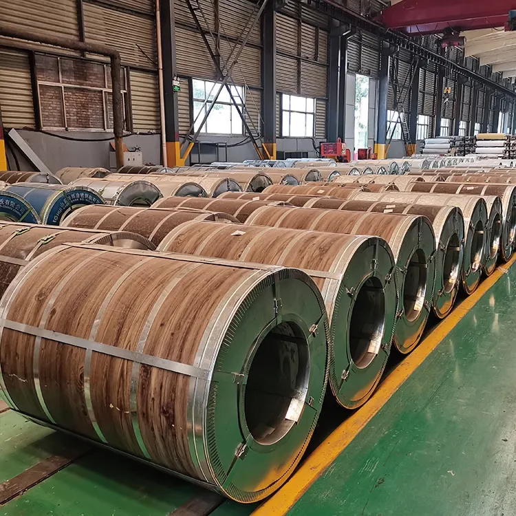 Стальная катушка с цветным покрытием под дерево 3d-узор катушки полимерным