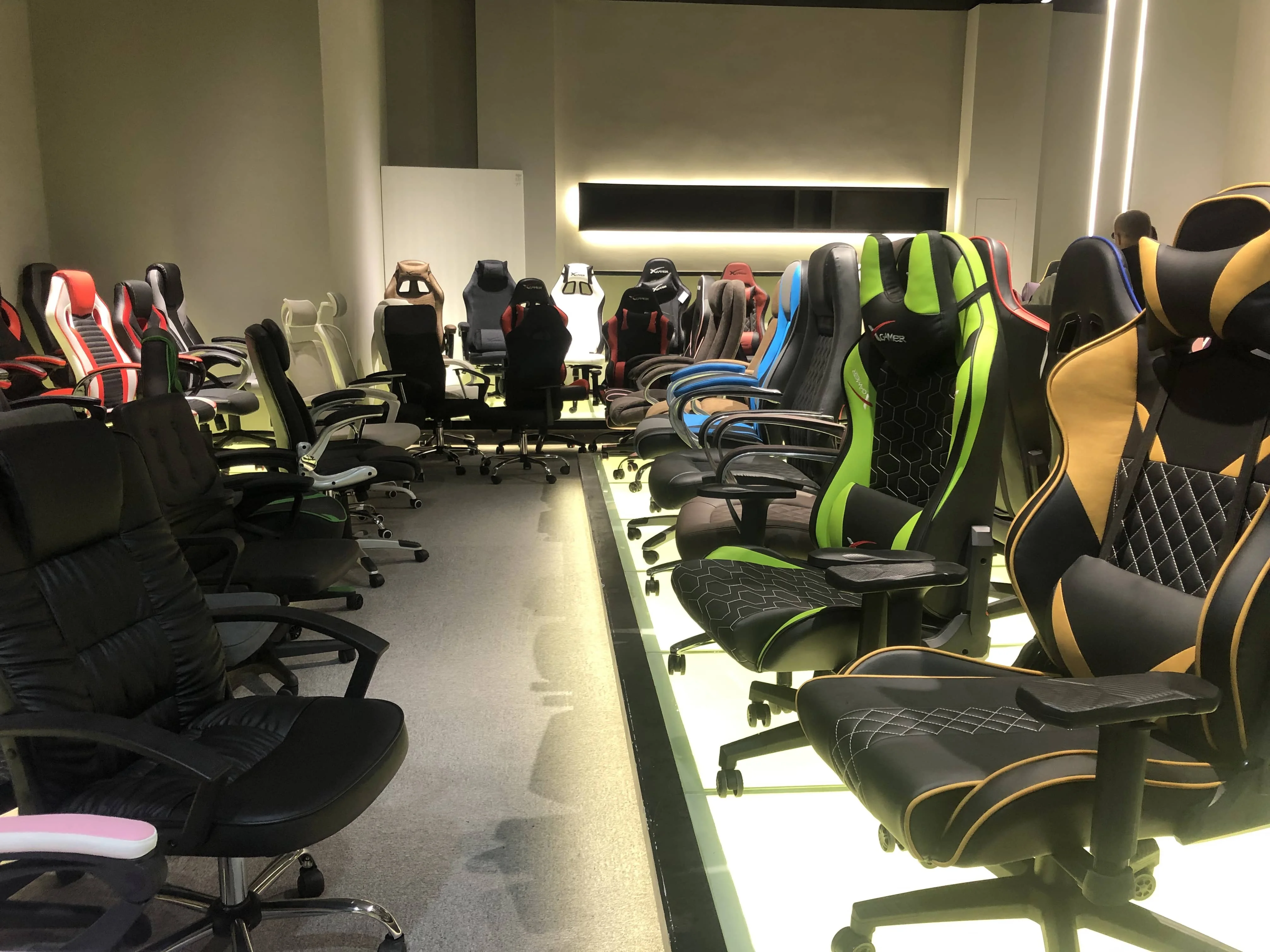 ALINUNU Wholesale Price  Ergonomic Computer Gaming Chair Home Racing Gaming Chair