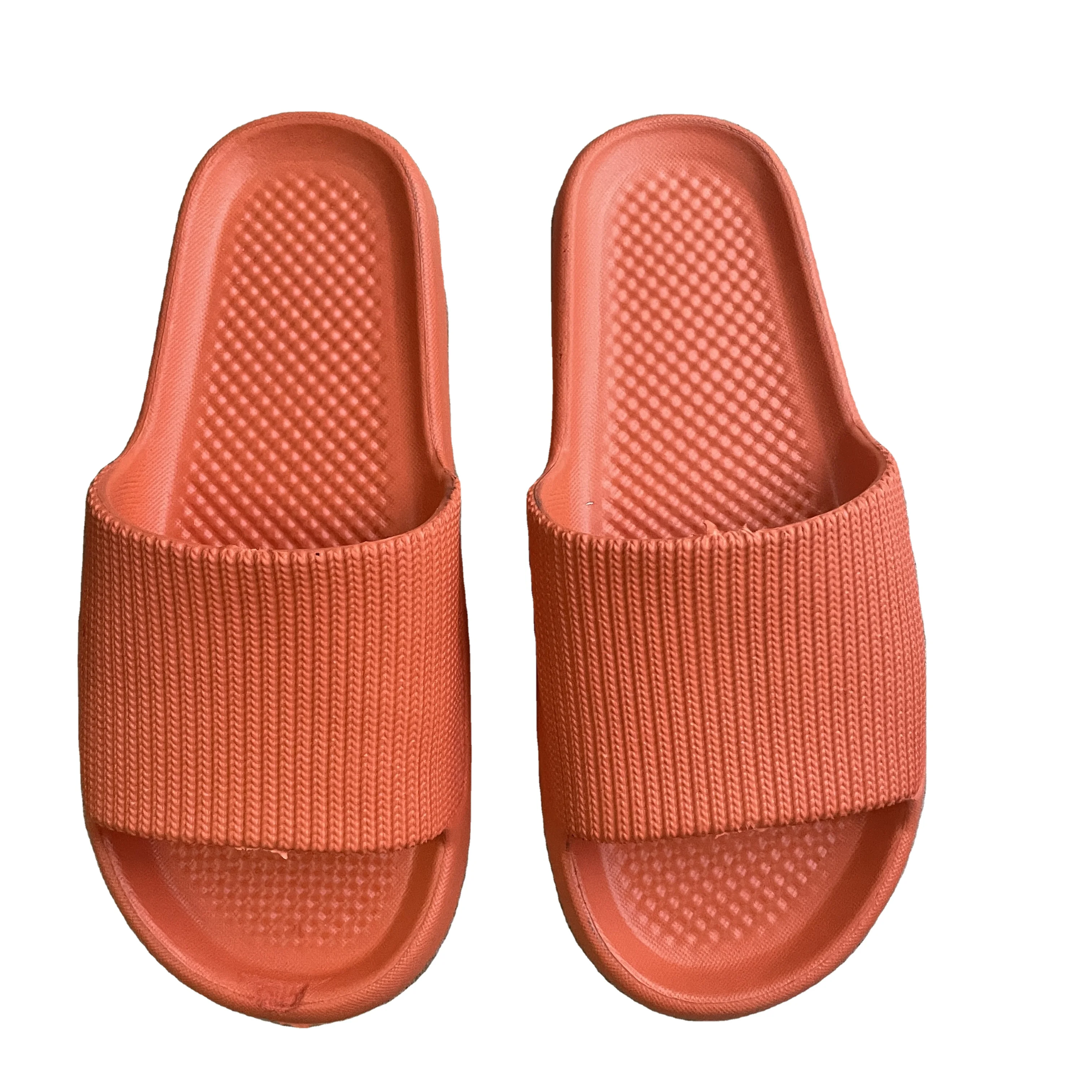 cheap wholesale anti skid bath slippers 2022 (1600426702007)
