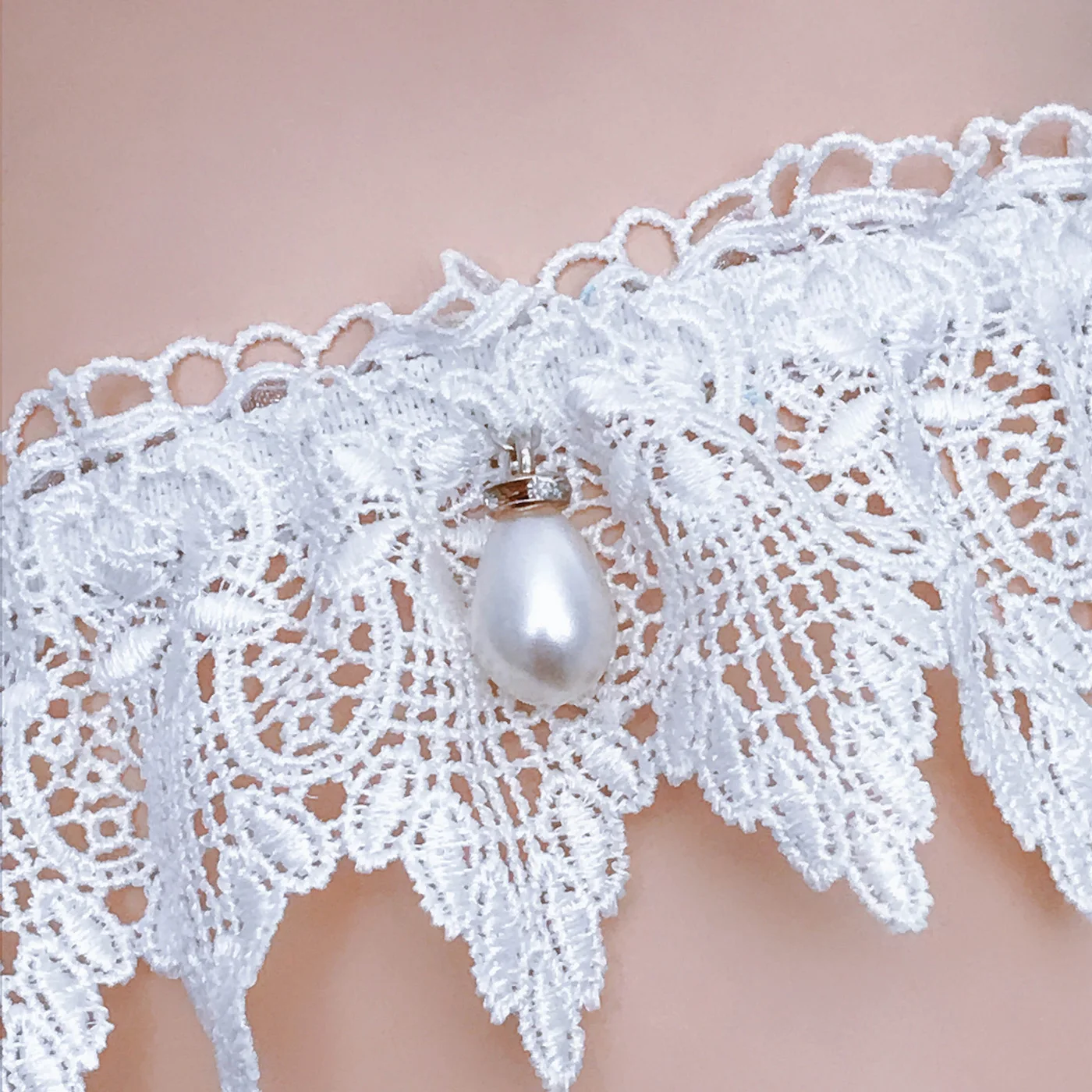 2020 New Design lace WEdding Garter for Women with Crystal Rhinestones white color