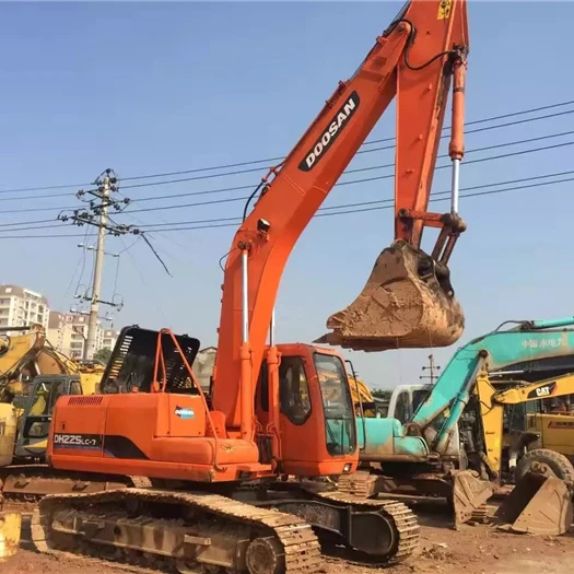 used/secondhand heavy engineering machine doosan DH 225lc-7 excavator sale