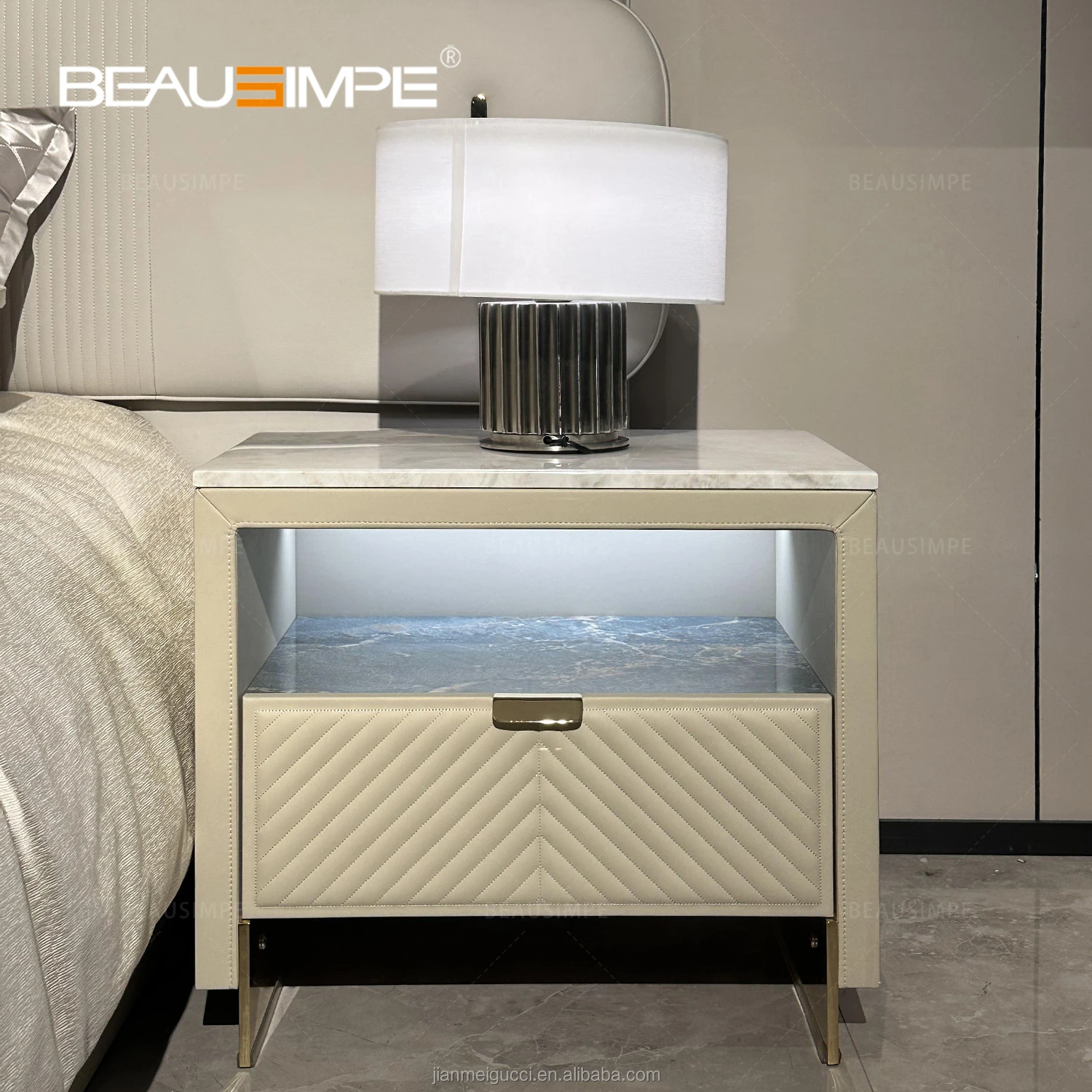 New Contemporary Design Best sell space saving leather beds Light Luxury modern furniture luxury bed room set king size bed