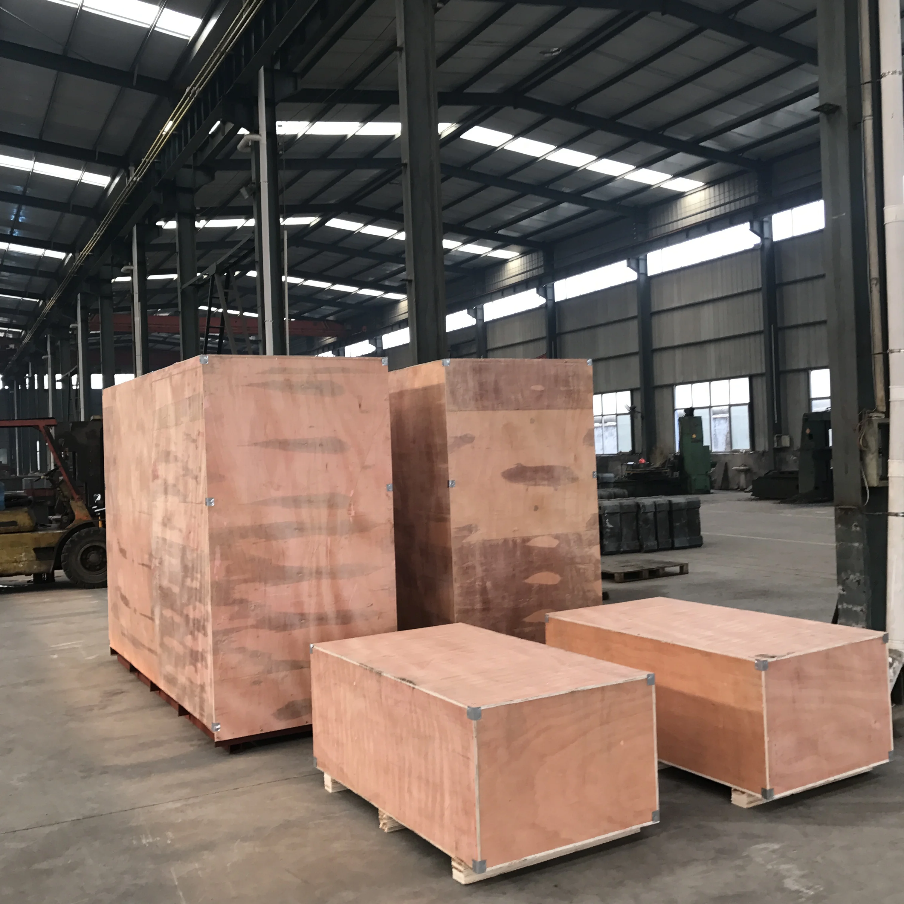 China hydraulic stone coated metal roof tile making stamping press machine