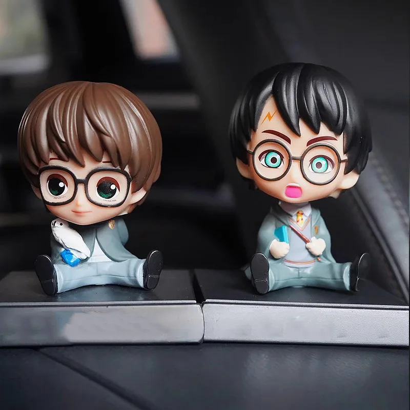 Customized movie character cute bobble head doll car center console decoration resin craft bobble head doll