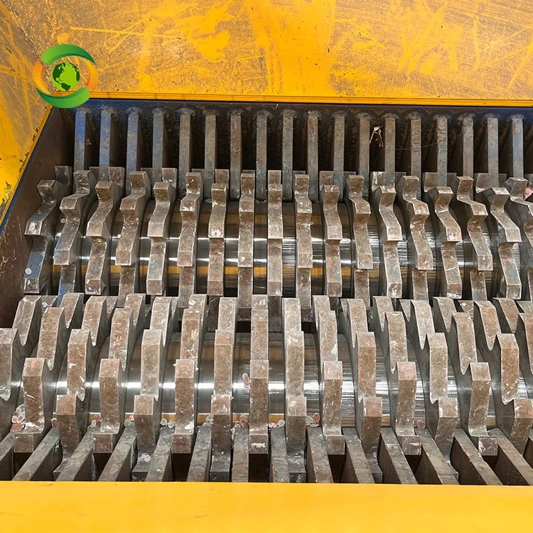 Car Bumper Metal Waste Double Shaft Plastic Shredder For Washing And Recycling Line
