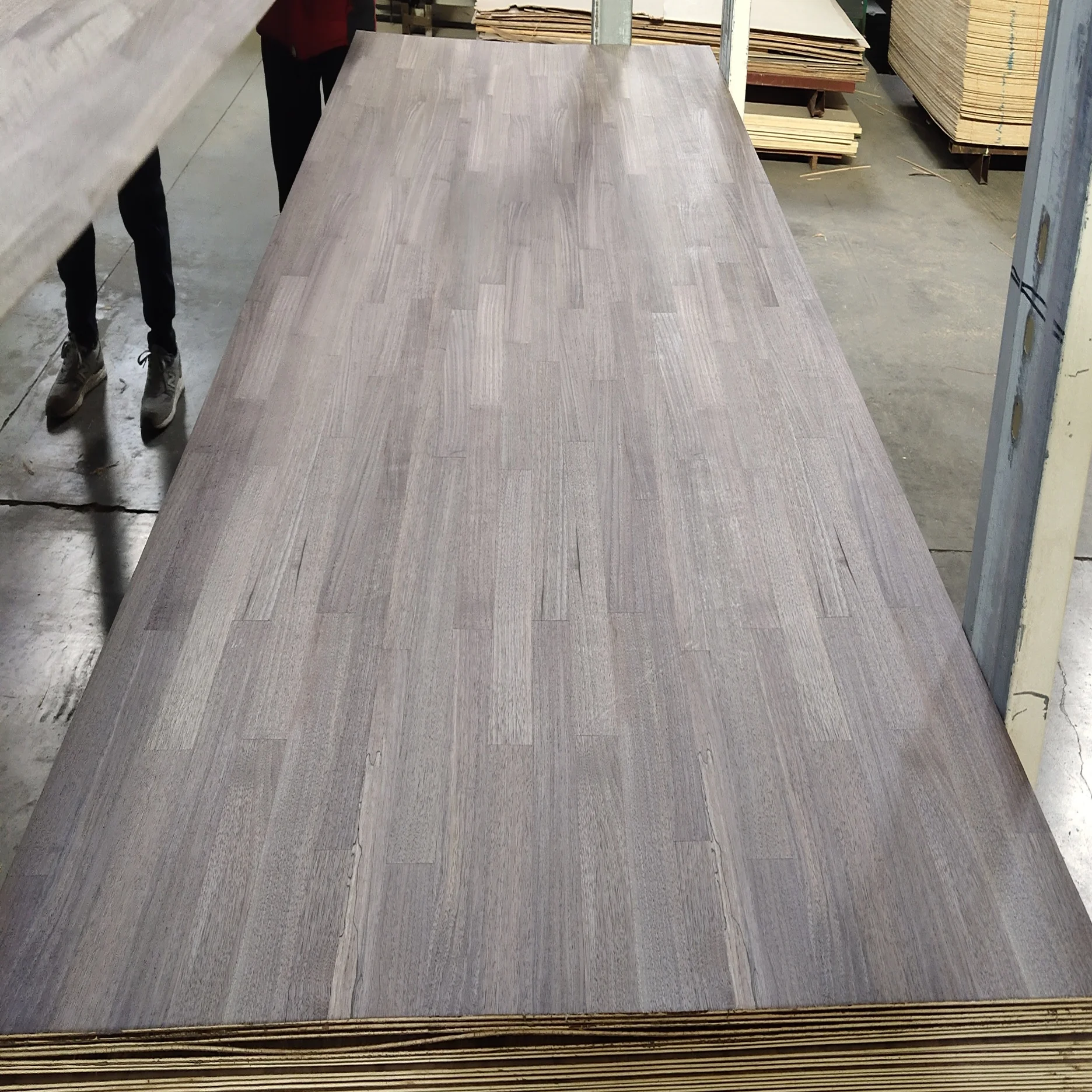 18mm Natural Veneer Black Walnut  Laminated Veneer Fancy Plywood