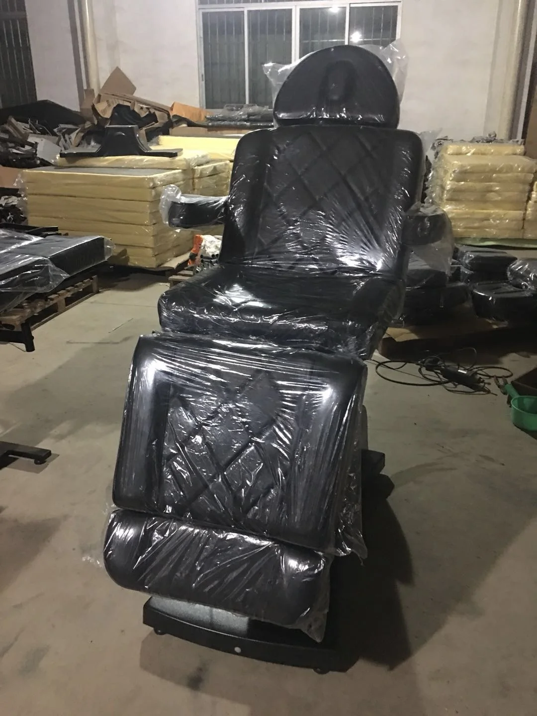 High quality 3motors or 4motors electric facial bed massage bed sale for beauty salon