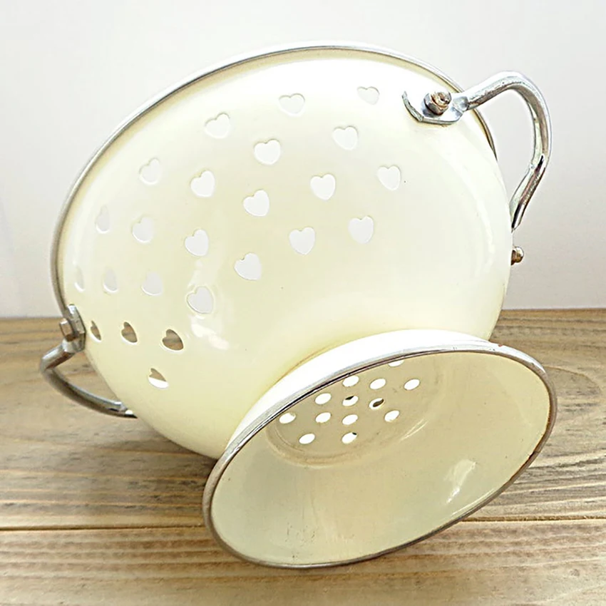 Custom coloured cheap multifunctional fruit vegetables enamel steel colander with handle