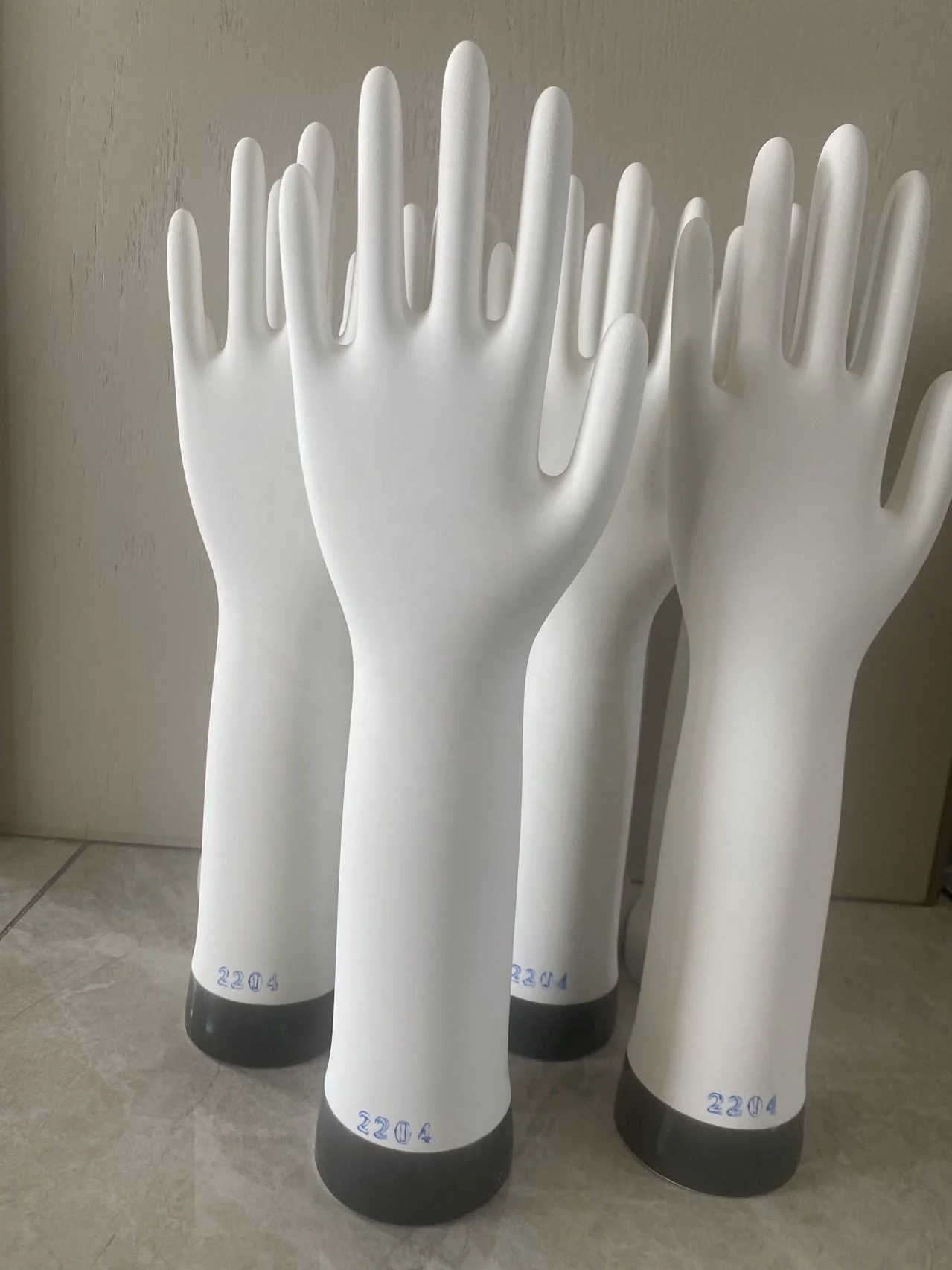 Custom Silicone Porcelain Ceramic Rubber Imf Mold Forboxing Gloves Mold Former For Gloves