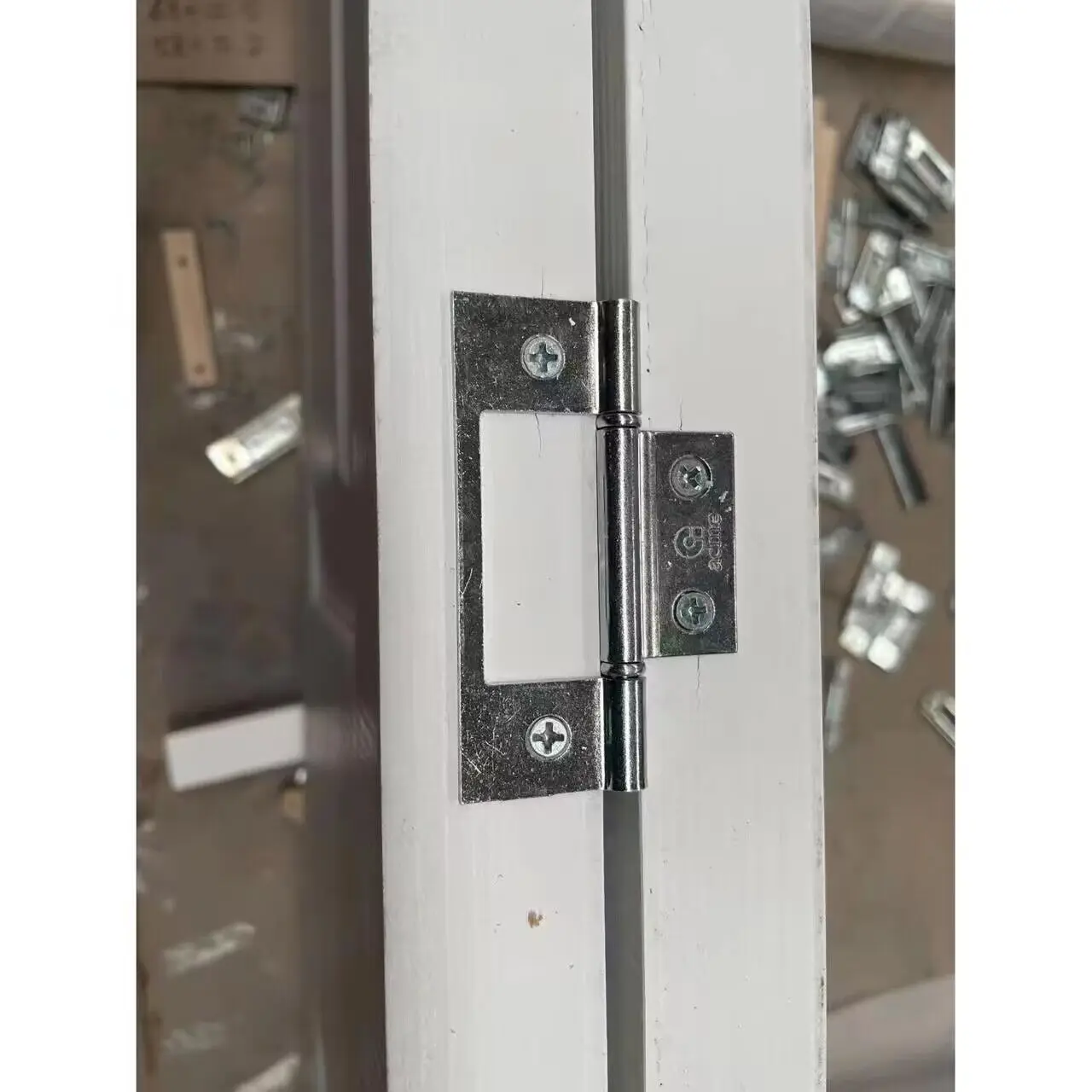 white primer louver  bifold doors